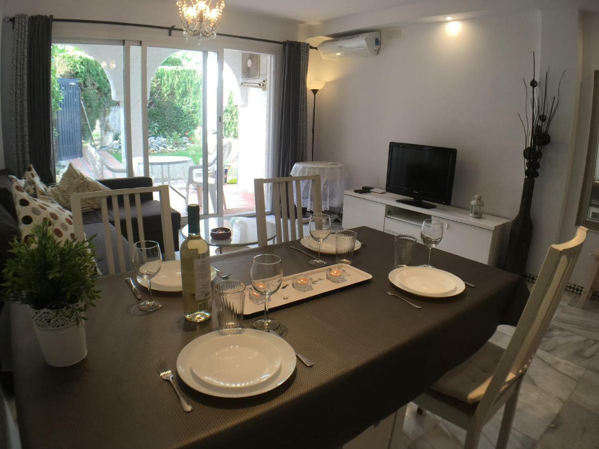 Rio Marina Apartment เนร์คา ภายนอก รูปภาพ